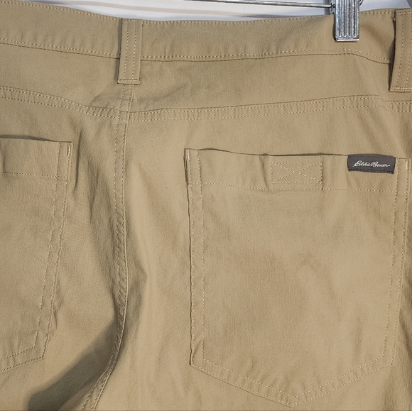 Eddie Bauer Industrial Khaki Techwear Moisture Wicking Pants Size 34X30 - Picture 6 of 9
